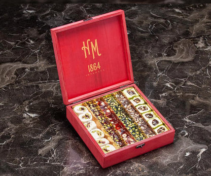 Hafiz Mustafa Premium Mixed Delight (Red Wooden Box) SF Traders